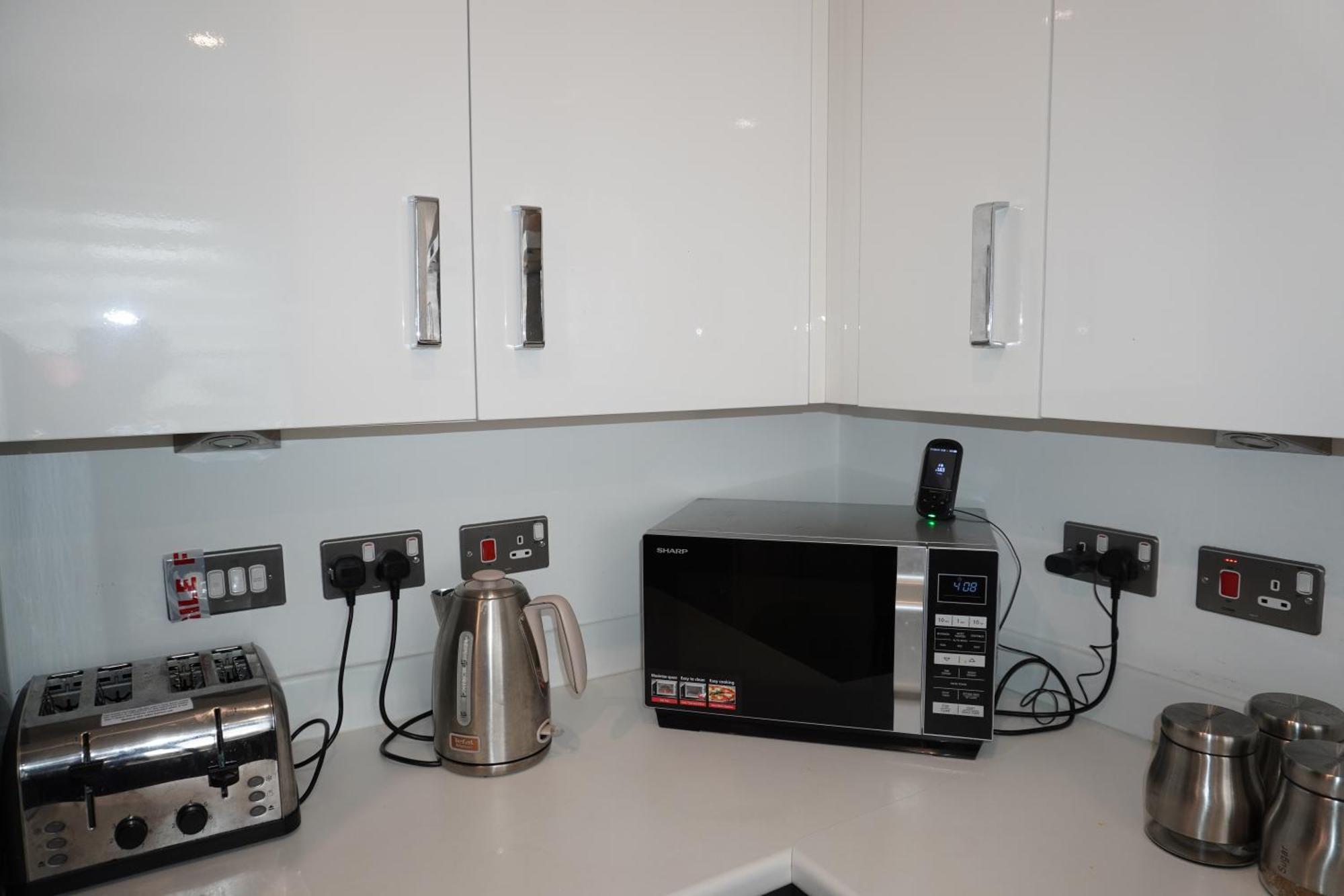 Luxury Rooms - Pick A Room - Free Parking & Kitchen Access, Near Etihad Stadium, The Coop Live & Piccadilly Station, Manchester Exterior foto